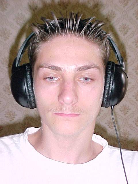 ohol_fuzy_najdi_pracu.jpg (37639 bytes)