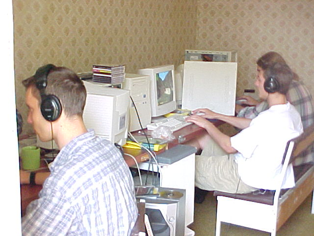 Mvc-178f.jpg (63264 bytes)